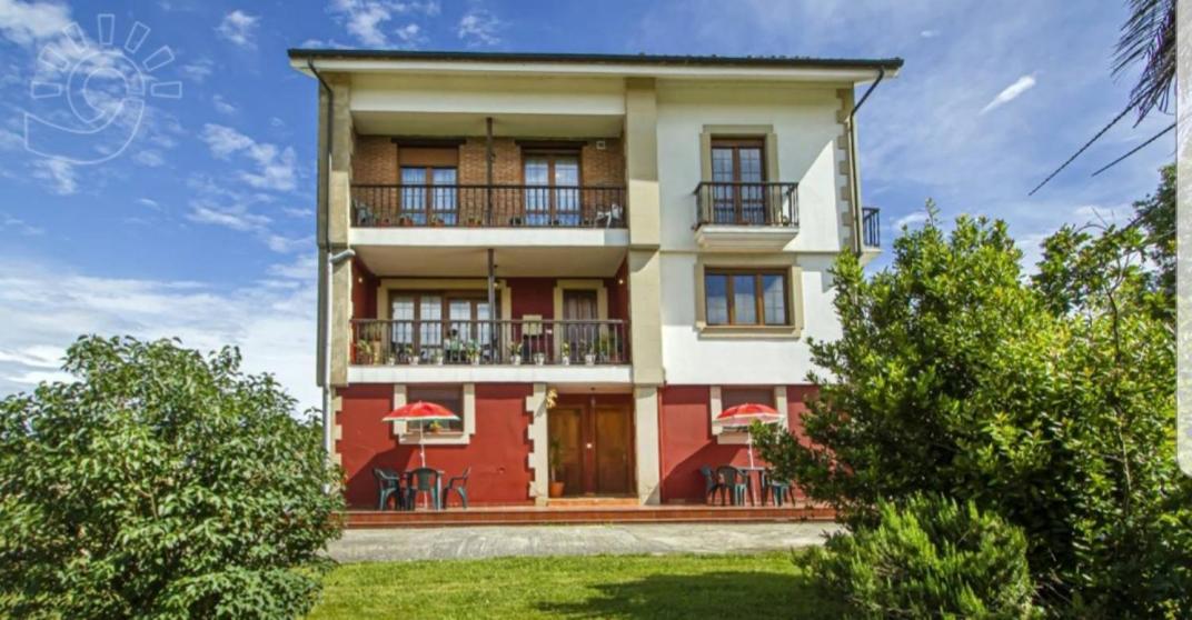 Hospedaje Casa Milagros Сантильяна-дель-Мар Экстерьер фото